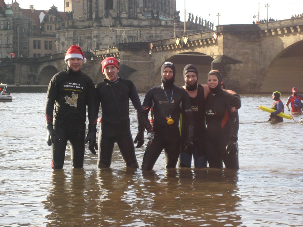Neujahrsschwimmen2011